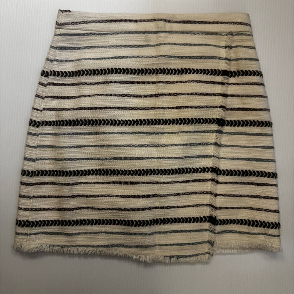 Ann Taylor LOFT Faux Wrap Mini Skirt 0 Cream Striped Euro Summer Vacation Resort - Picture 7 of 16